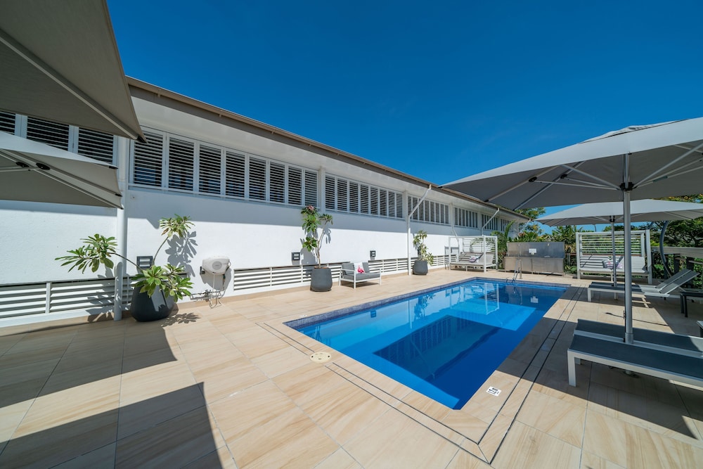 Saltwater Luxury Apartments 33/40