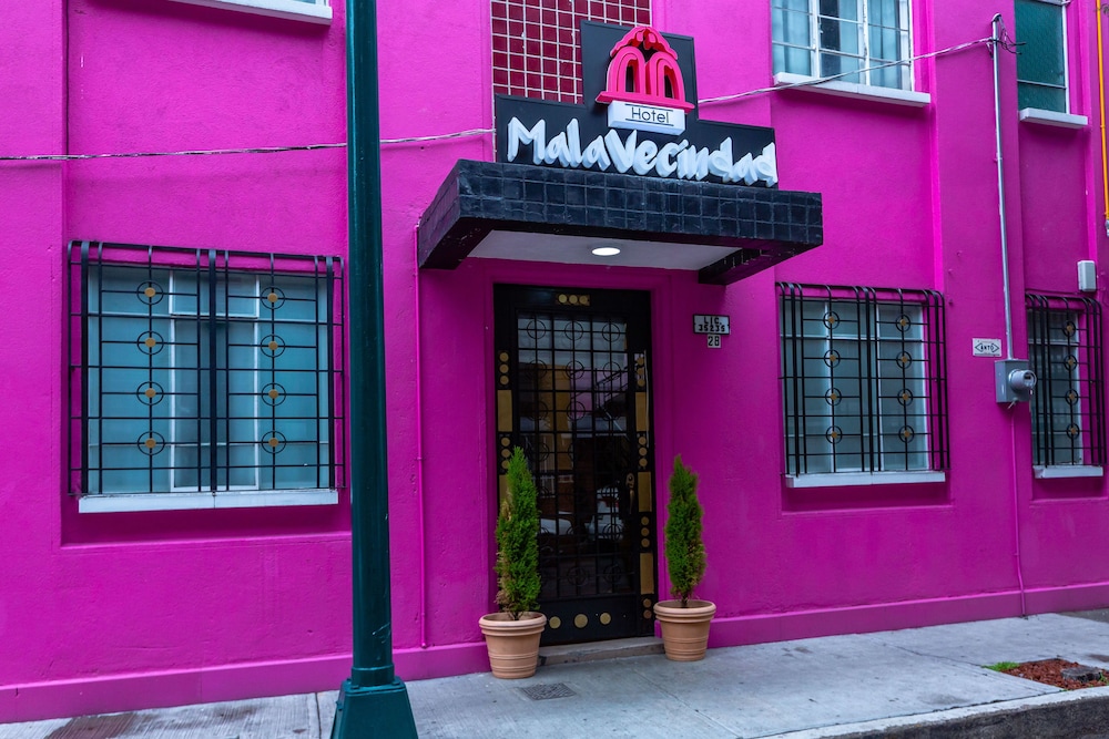 Mala Vecindad Beer Hotel 2/56