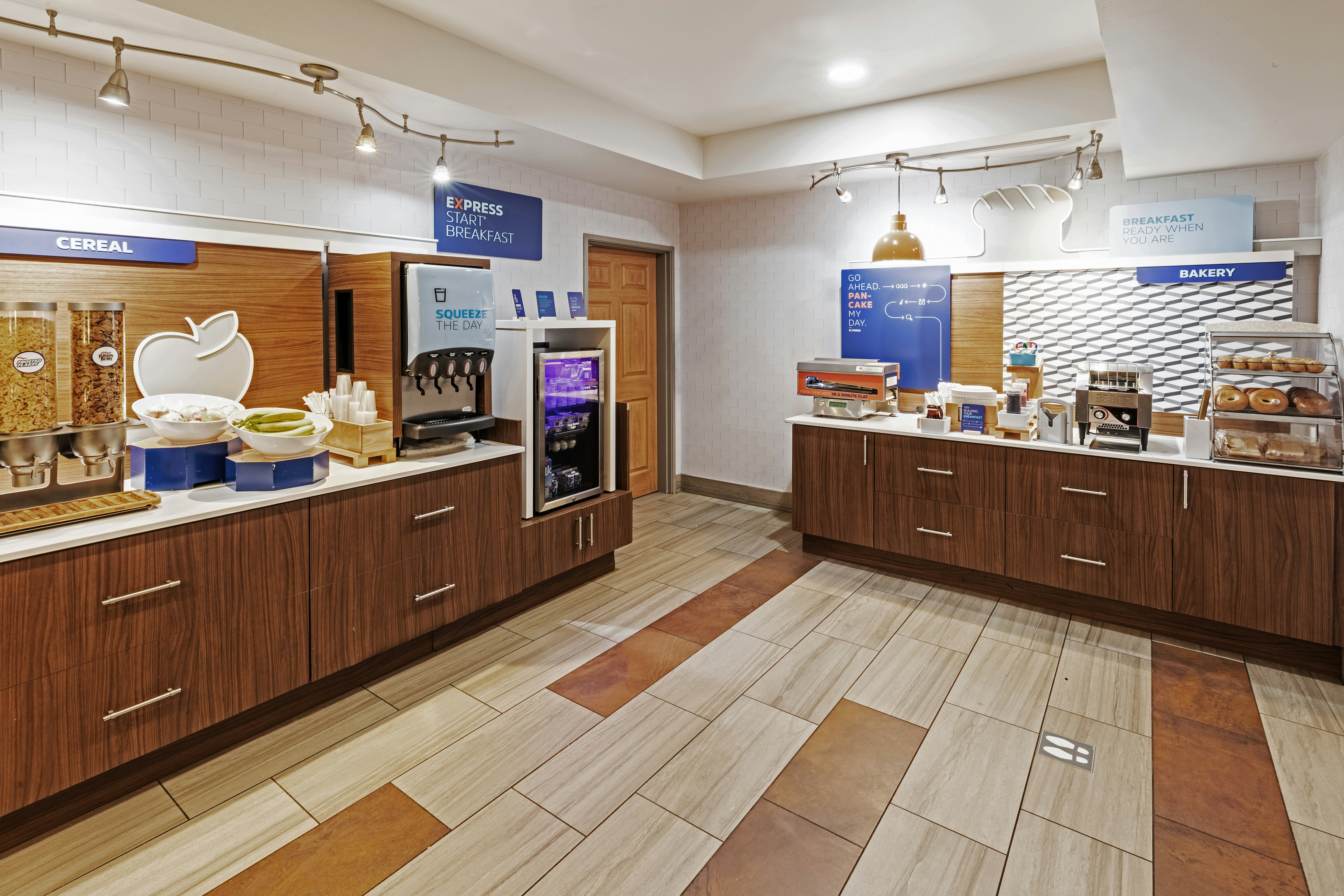 Holiday Inn Express Hotel and Suites Tulsa S Broken Arrow Hwy 51 13/80
