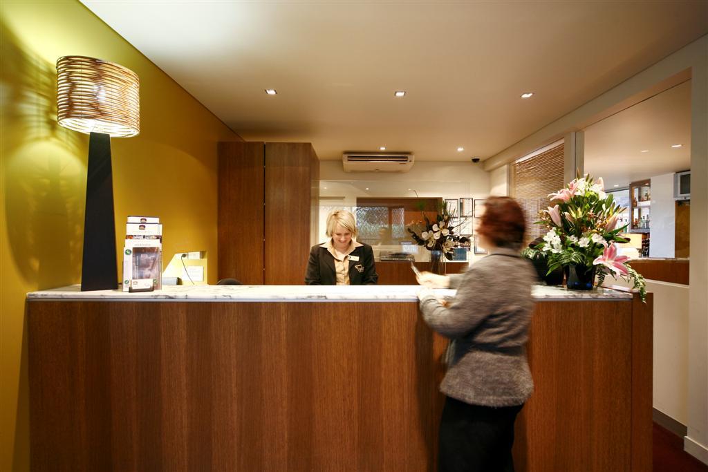 Best Western the Tudor Box Hill 2/12