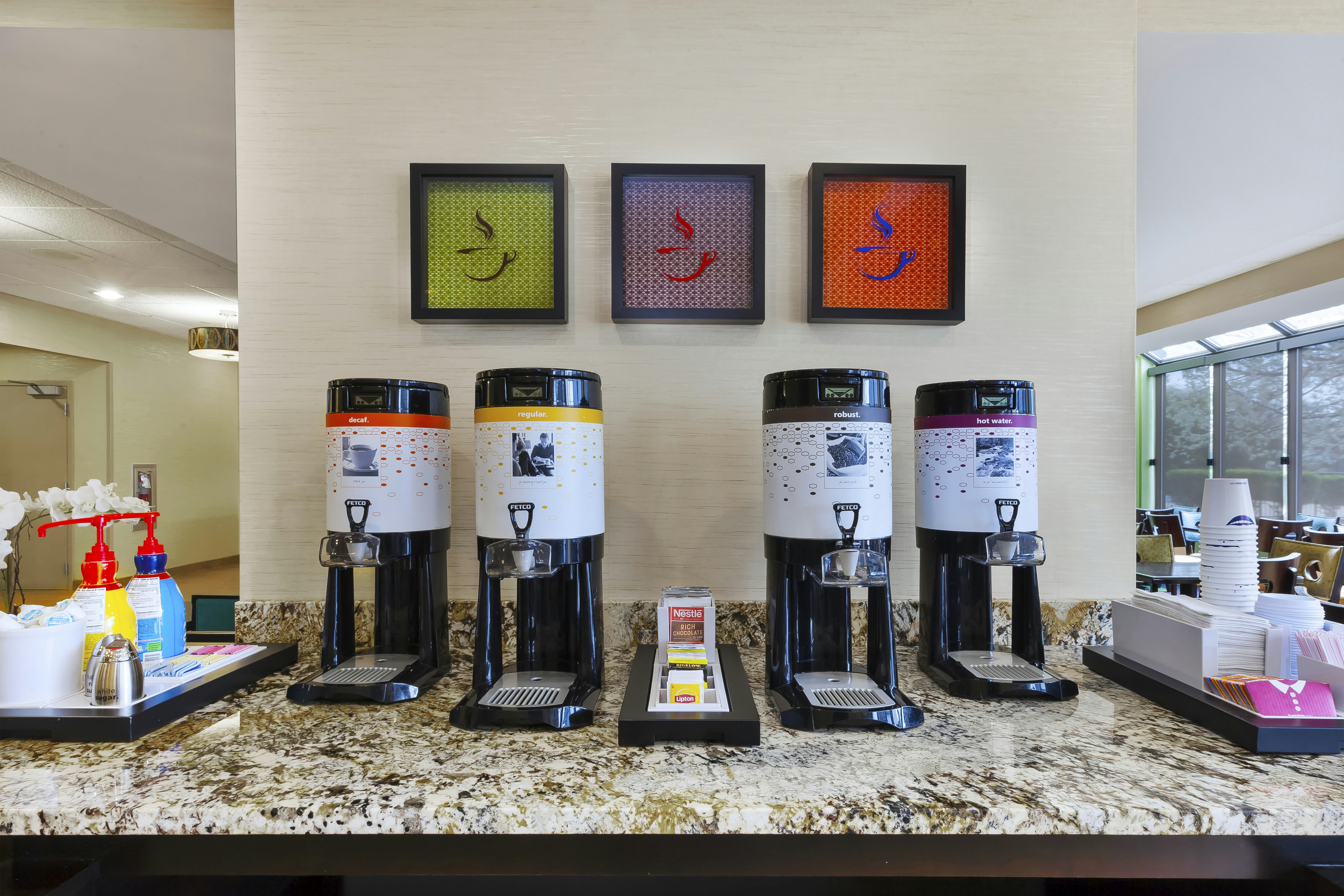 Hampton Inn Clinton, NJ 24/56