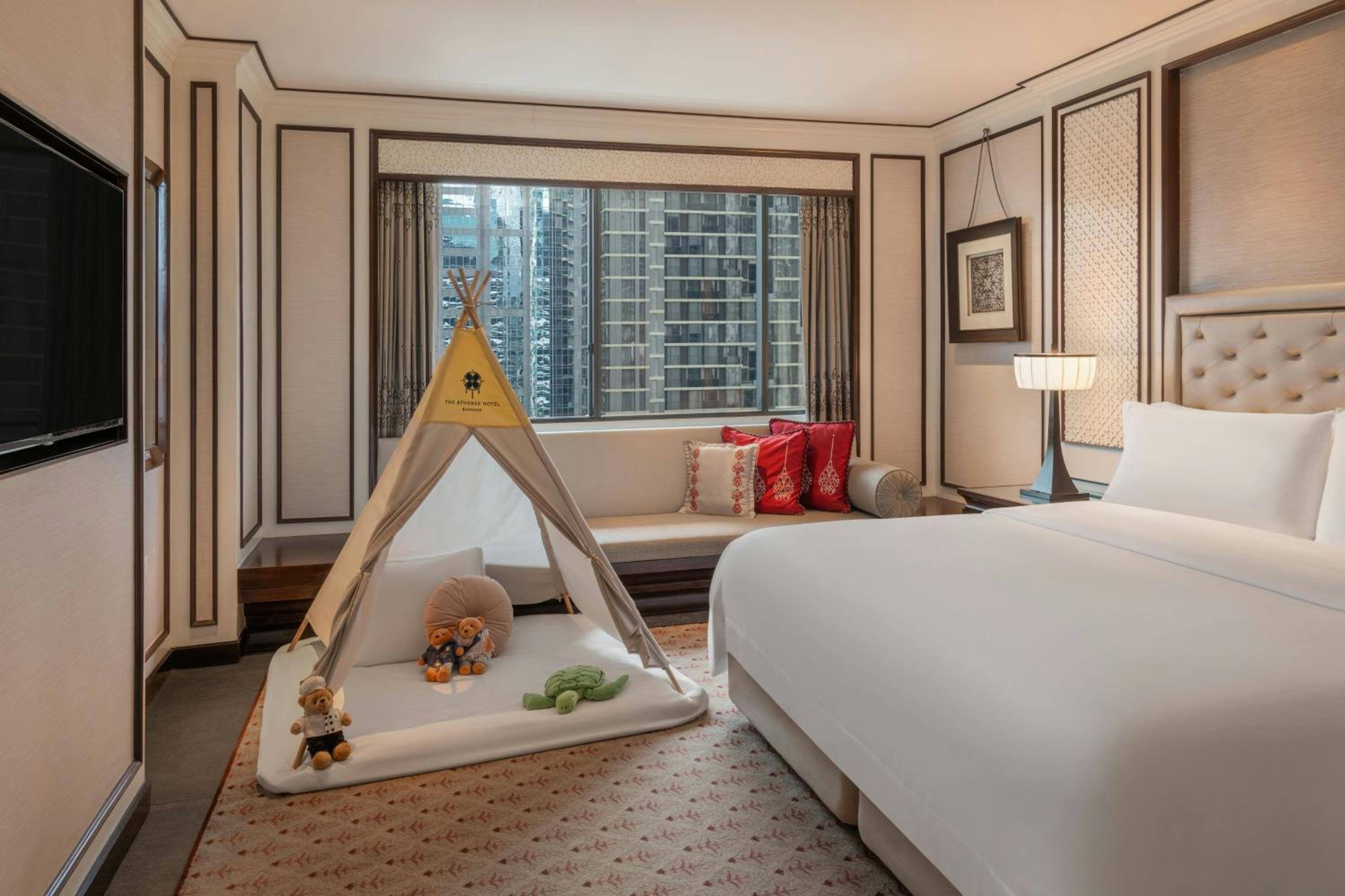 غرفة عائلية بإطلالة على المدينة، THE ATHENEE HOTEL, A LUXURY COLLECTION HOTEL BANGKOK 6/10