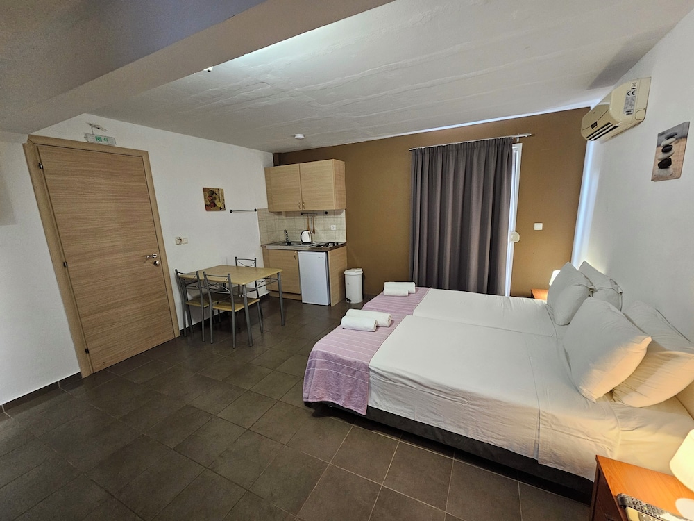 Elounda Sunrise Apartments and Studios 6/50