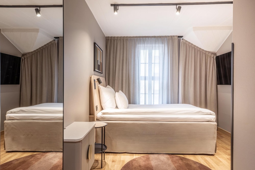 Scandic Grand Marina 28/76