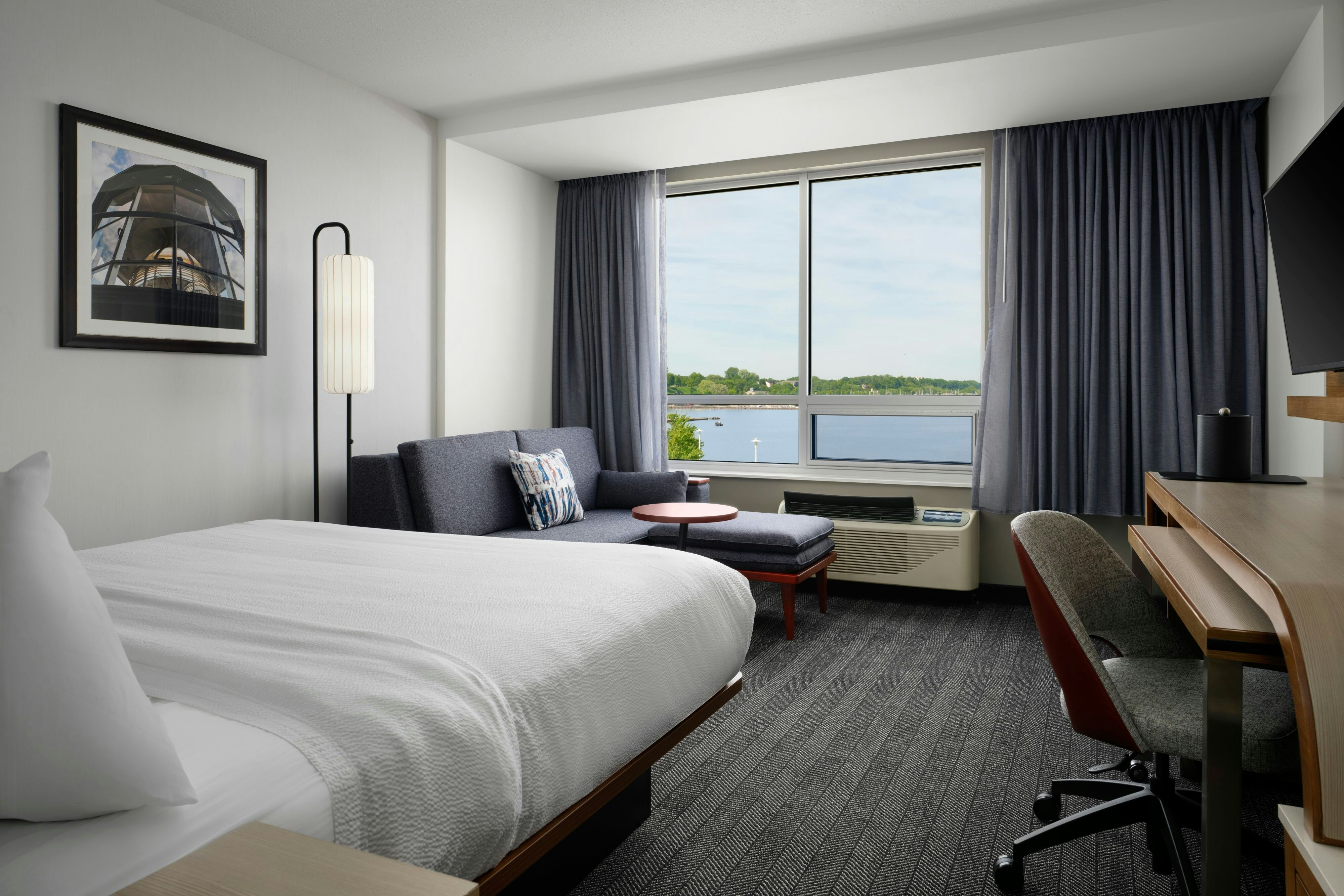 Room, Bay View