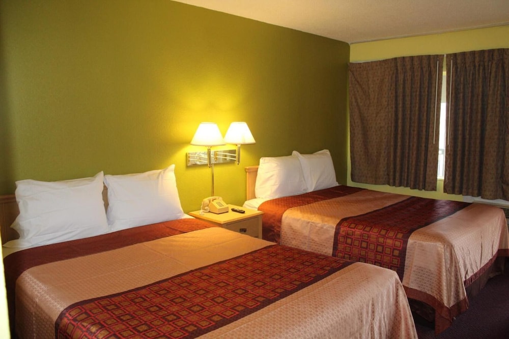 Hutchinson Inn 22/58