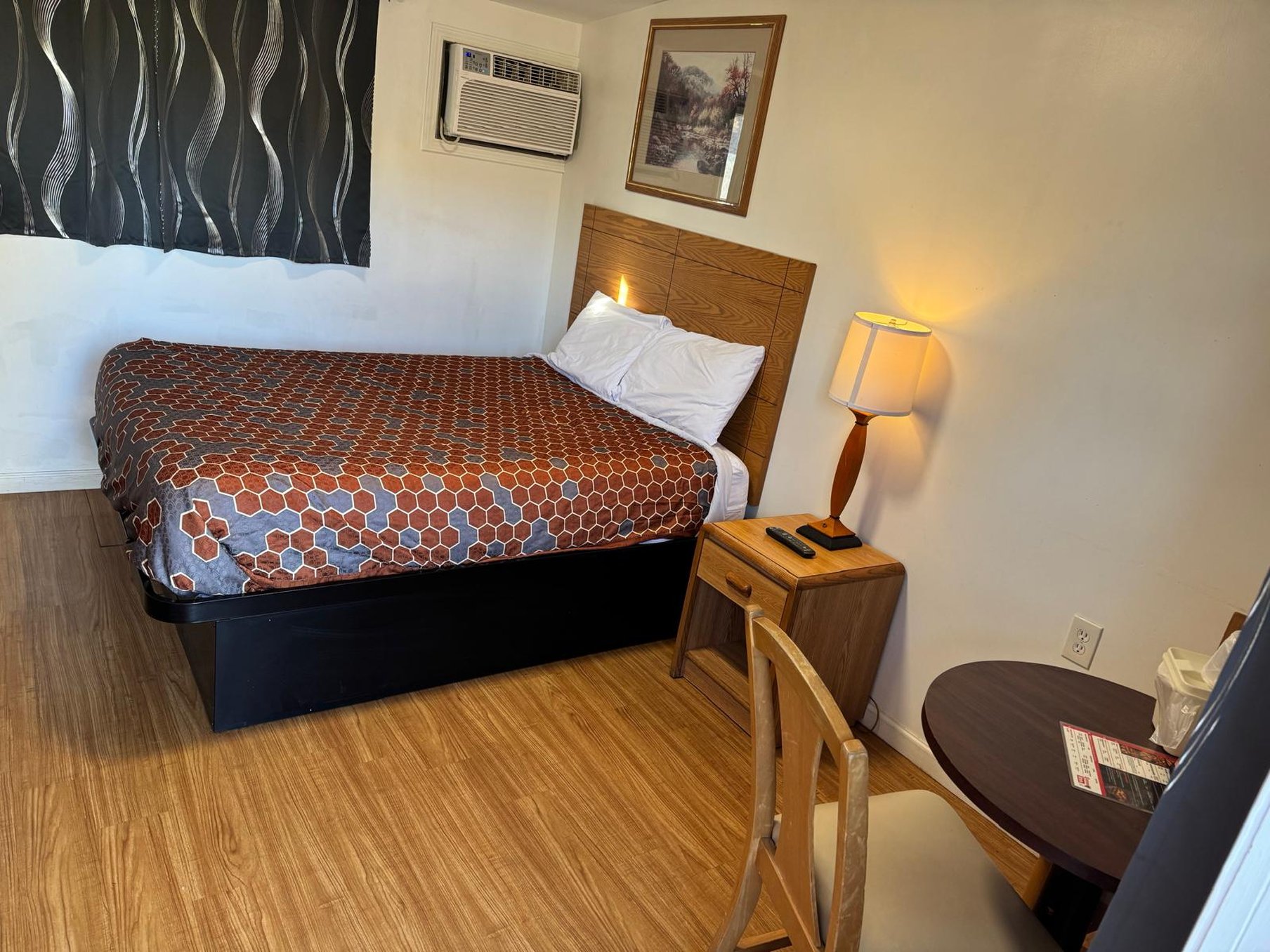 Economy Inn Cadillac MI by Hotel O 27/42