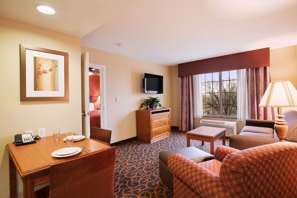 Homewood Suites By Hilton St Cloud 38/53
