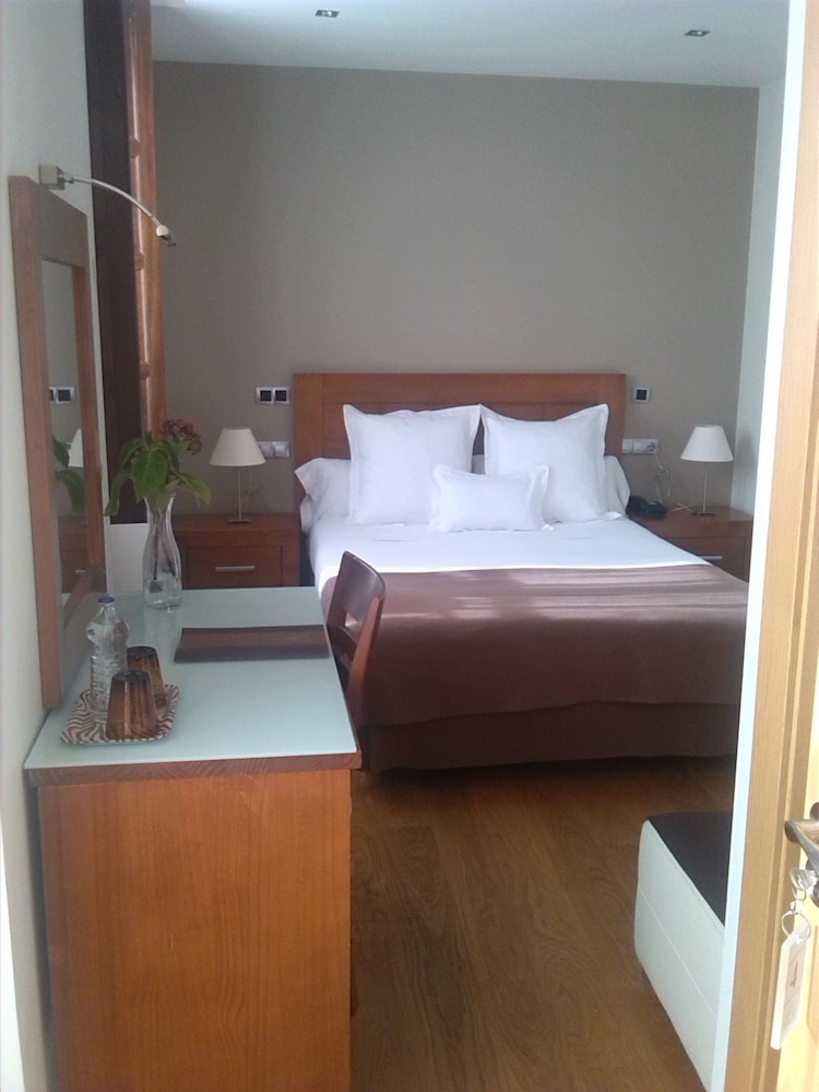Villadesella Hotel 10/36
