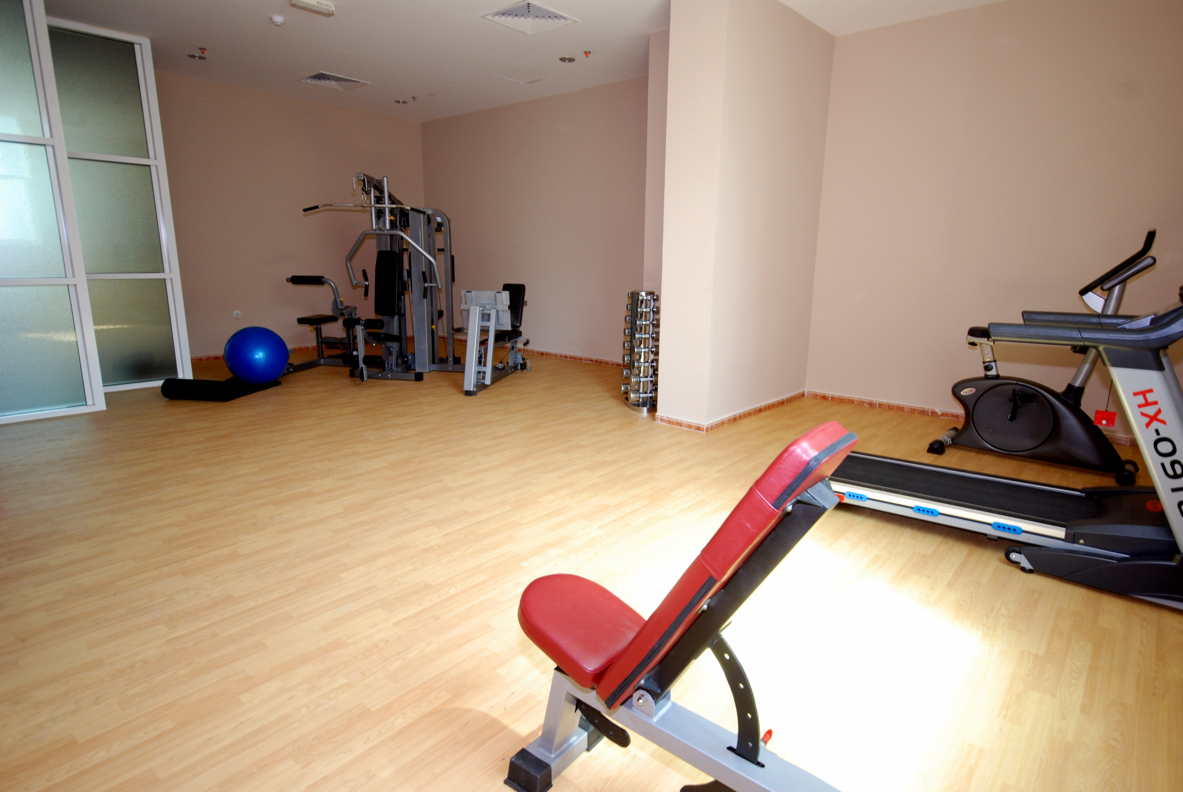 Al Bustan Tower Hotel Suites 13/23