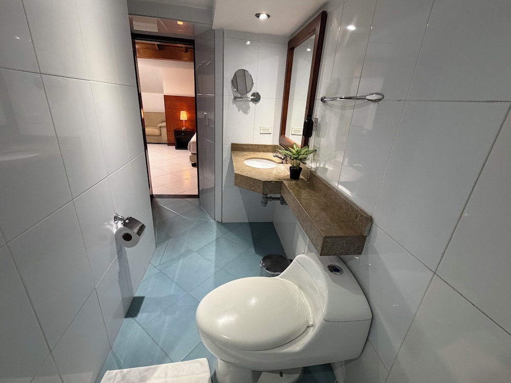 Blu Inn Hotel 44/50