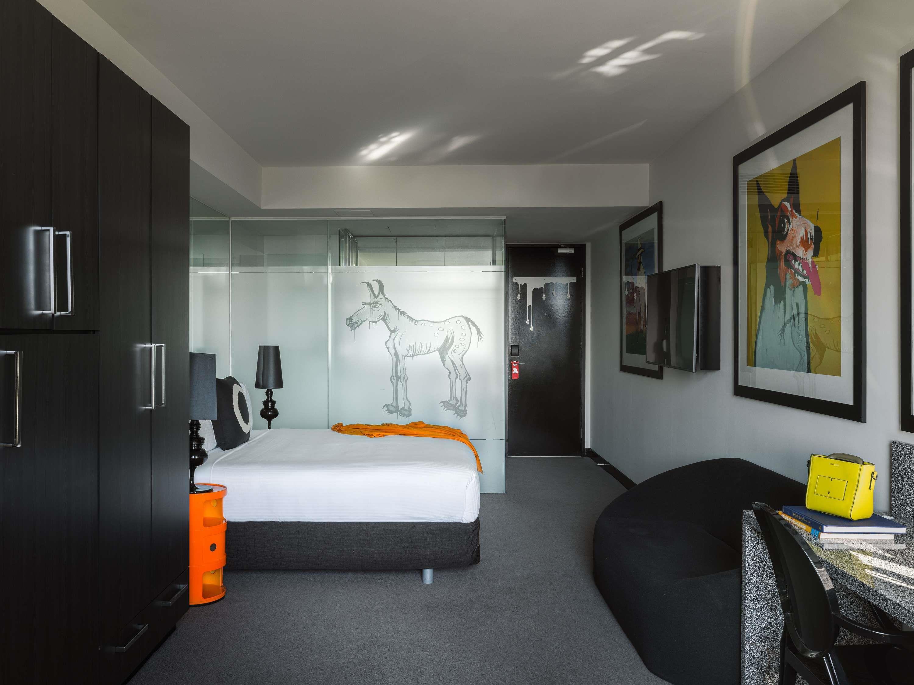 DELUXE, STUDIO, SUITE, BALCONY