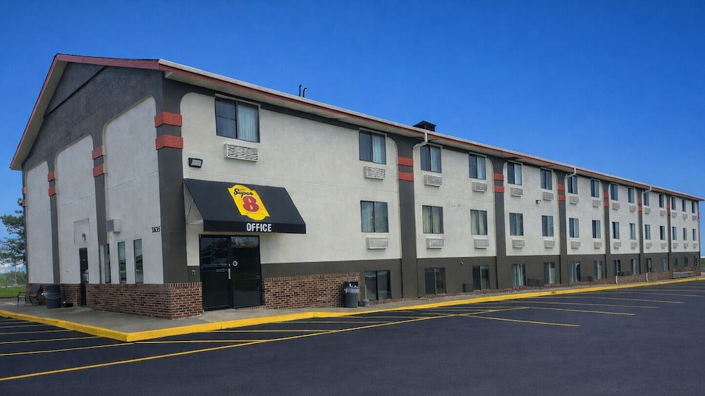 Super 8 By Wyndham Lincoln West 28/31