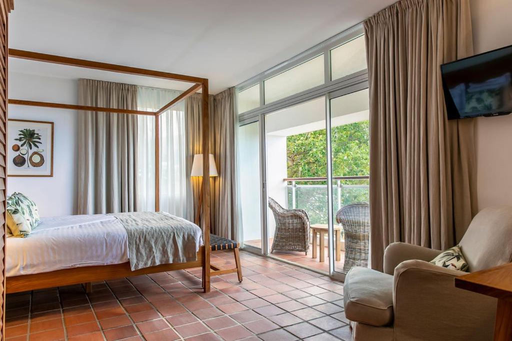 Room, Double Bed, Balcony
