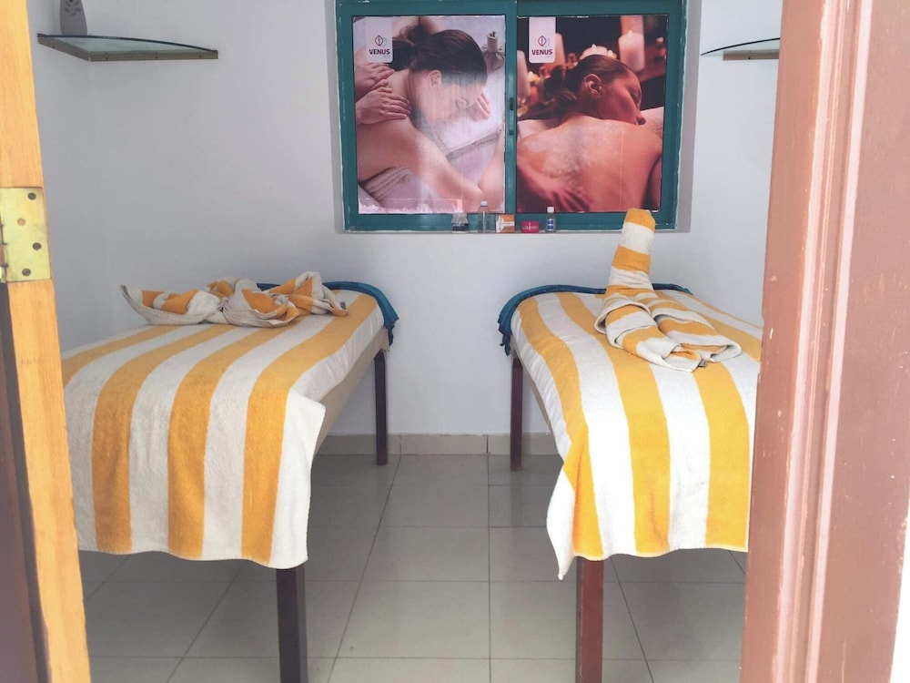 Dive Inn Resort 17/107