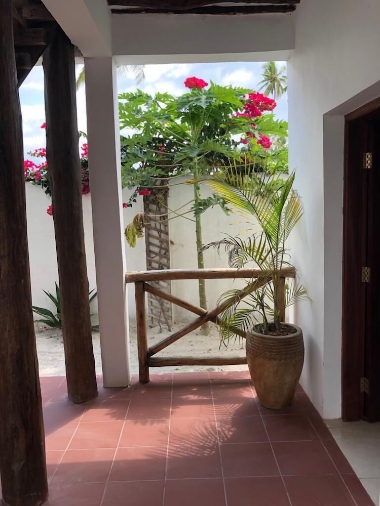 Isla Bonita Zanzibar Beach Resort 27/48