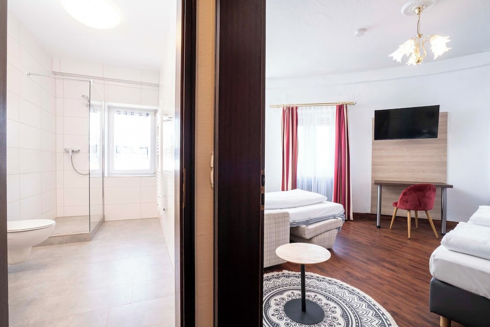 Hotel National 38/72