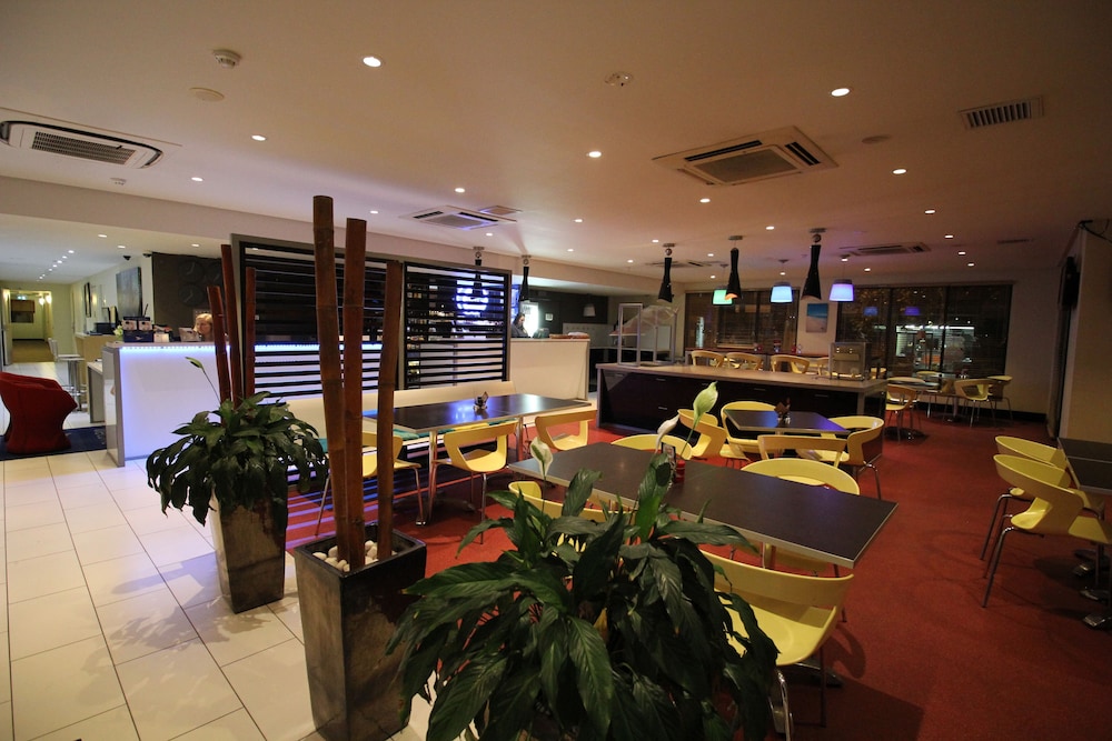 Ibis Newcastle 49/60