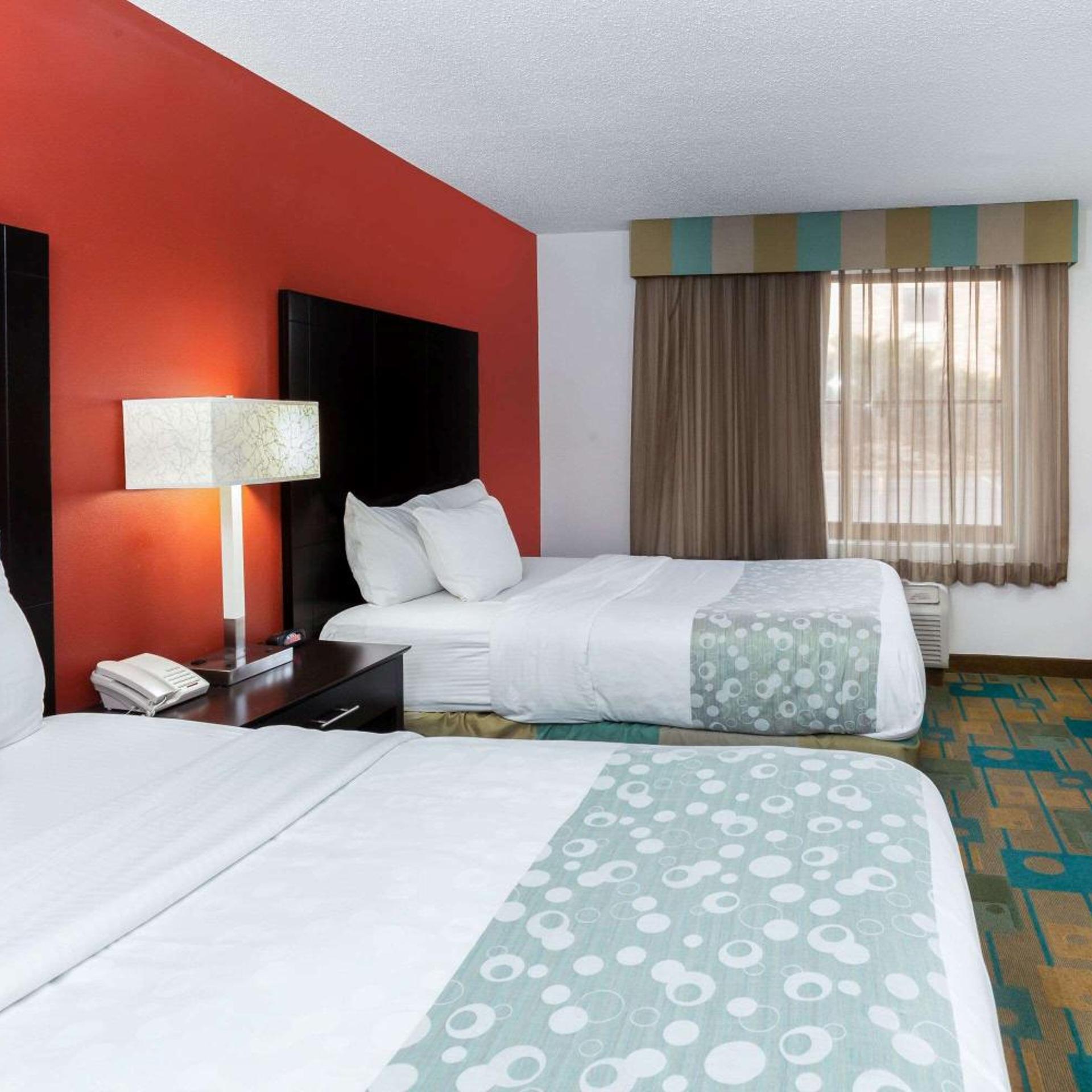 جناح تنفيذي بسريرين مزدوجين، La Quinta Inn Suites Milwaukee Glendale Bayshore 3/6