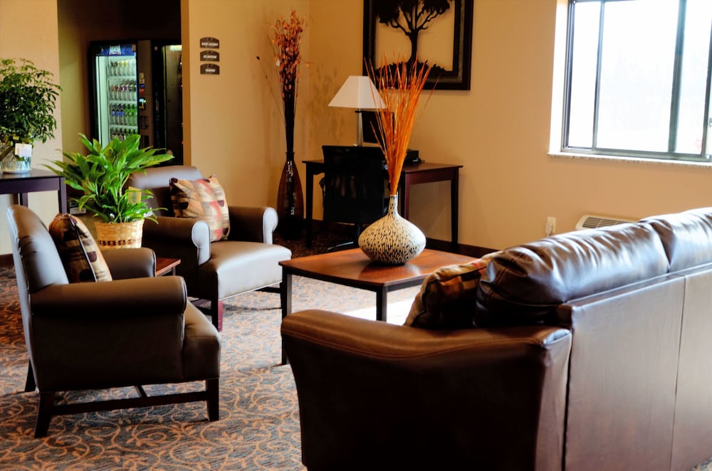 Boulders Inn Amp Suites Oak Ridge 36/50