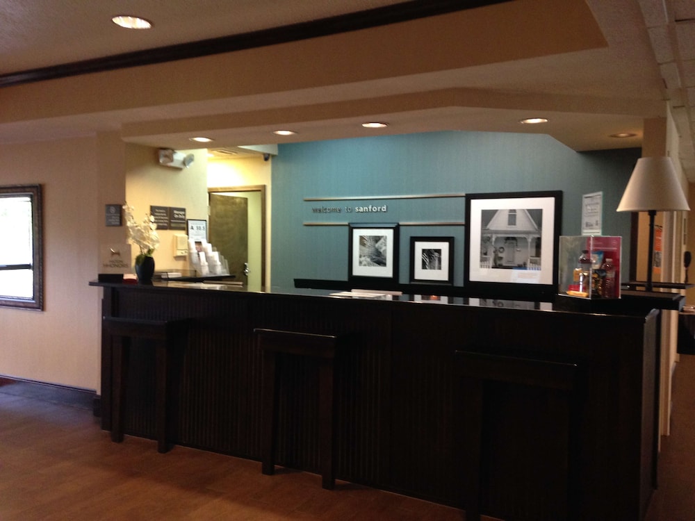 Hampton Inn Sanford 8/32