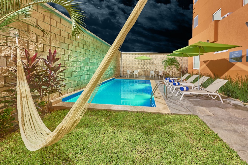City Express Junior by Marriott Merida Altabrisa 4/47