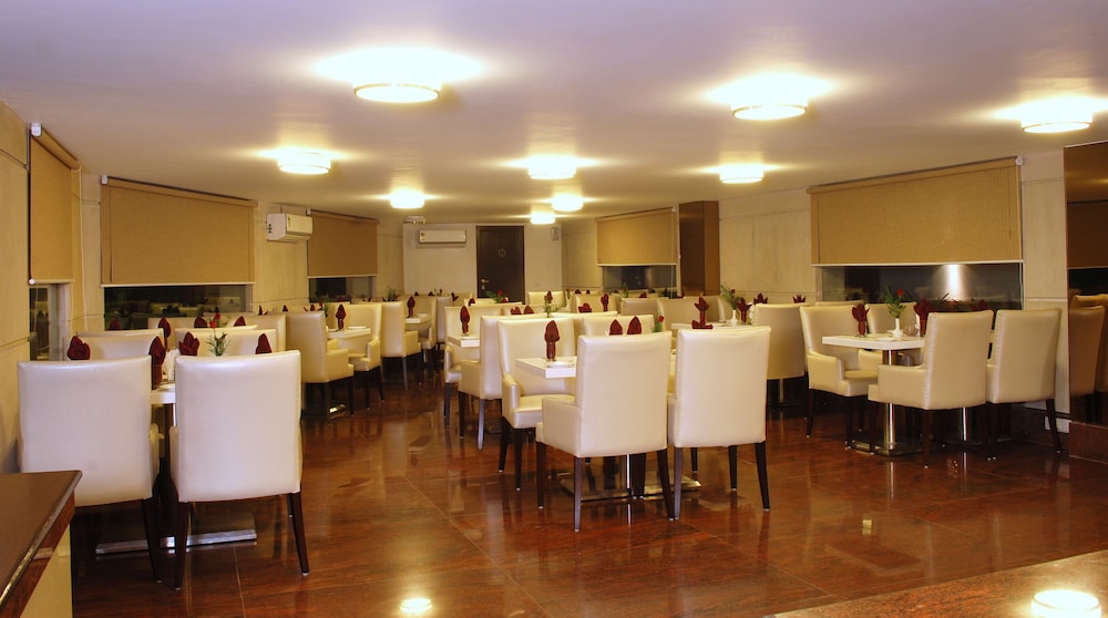 HOTEL AFRICA AVENUE G K 1 34/36