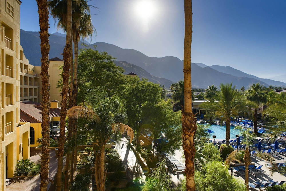 Renaissance Palm Springs 27/78