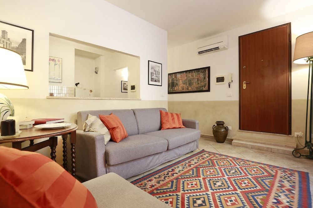 Ghibellina Apartment 44/50