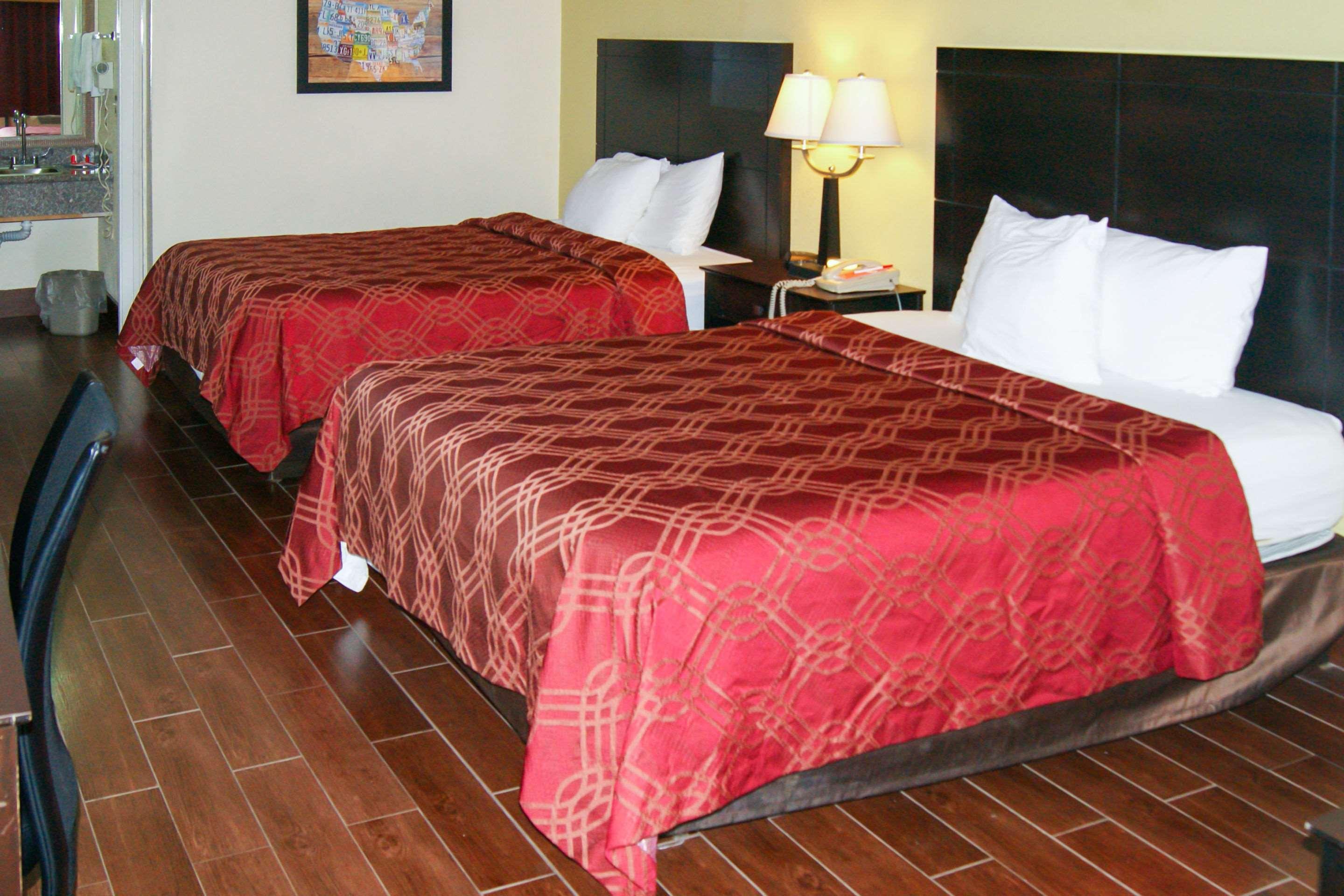 ROOM, 2 QUEEN BEDS