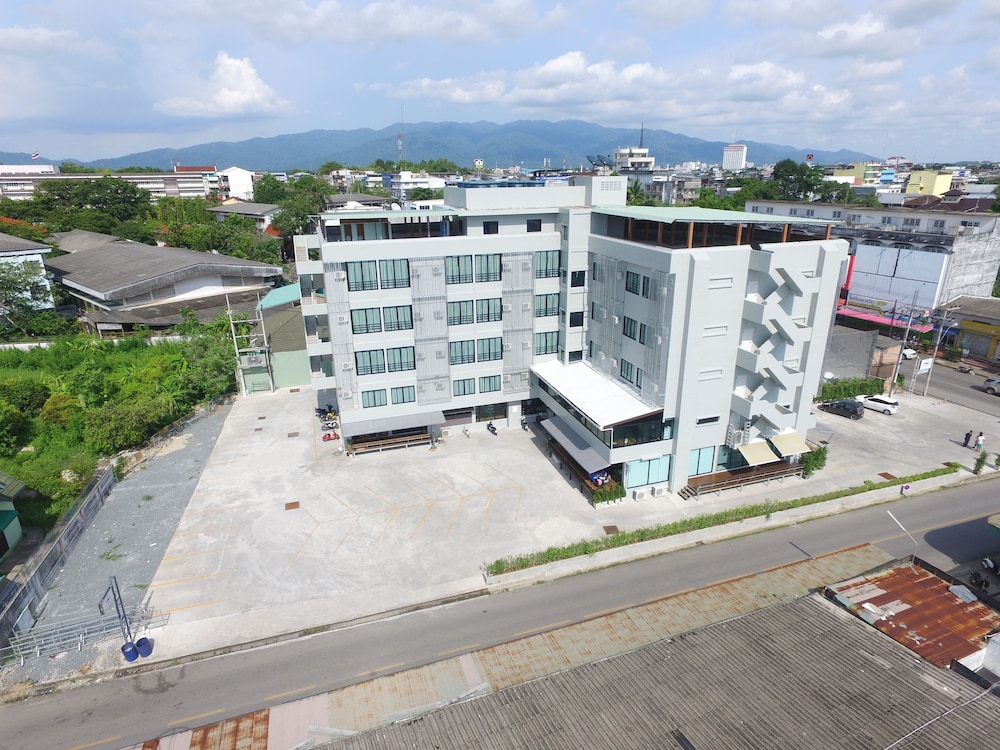 Chanthaburi Center Hotel 2/40