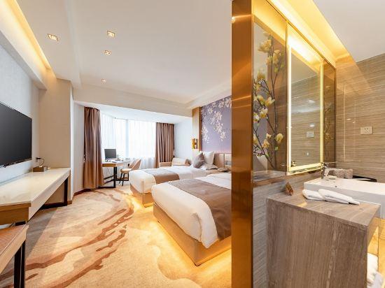 Elegant, Twin Beds