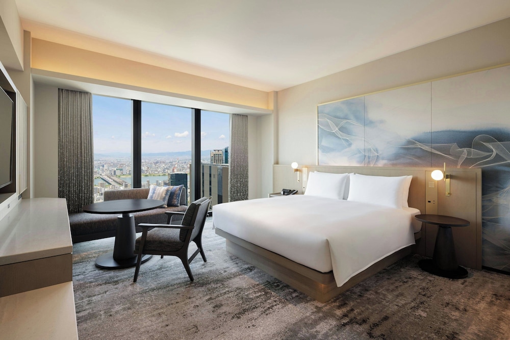 Scenic, King Bed