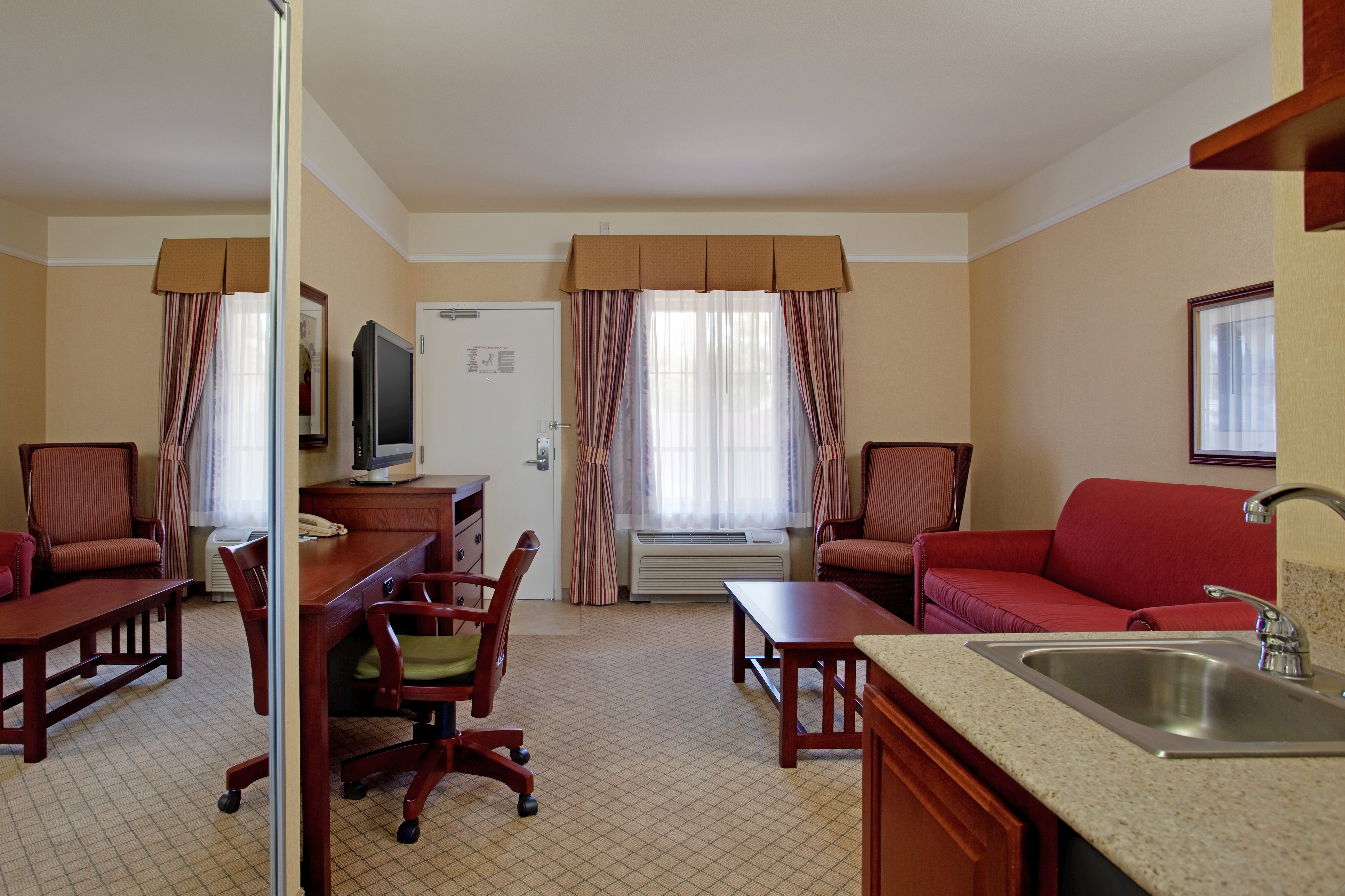 Holiday Inn Express Hotel Suites San Dimas 37/54