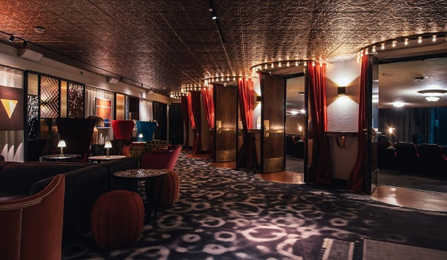 Rival Hotel 69/80