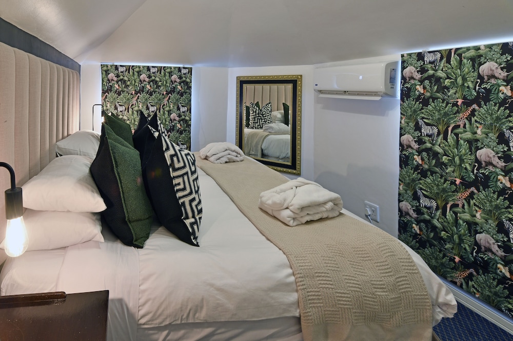 Ashbourne House Guest House 62/93