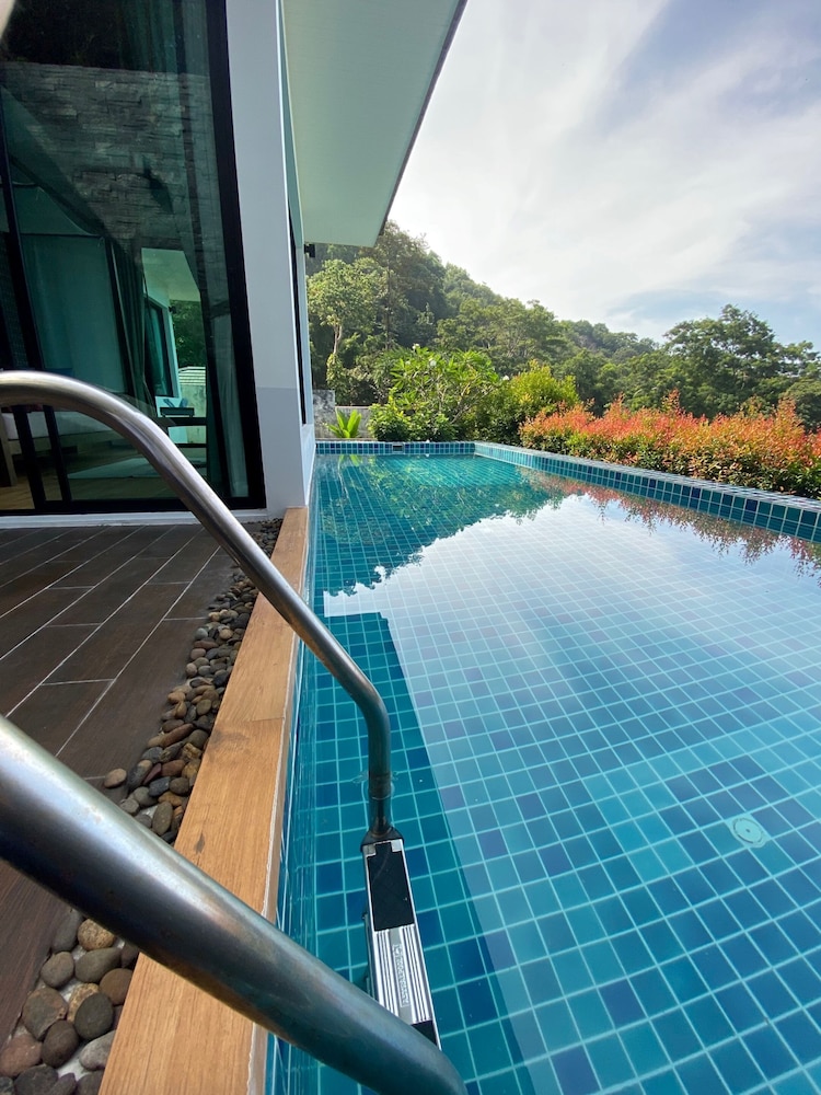 BAAN KONGDEE SUNSET RESORT 35/45