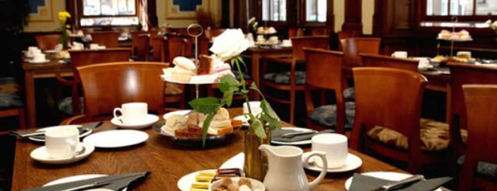 The Tontine Hotel 44/64