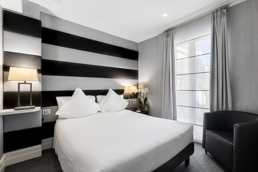 Hotel Mancino 12 11/32