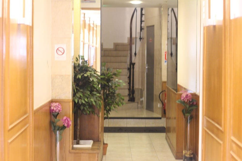 Hotel Cosmotel 45/83