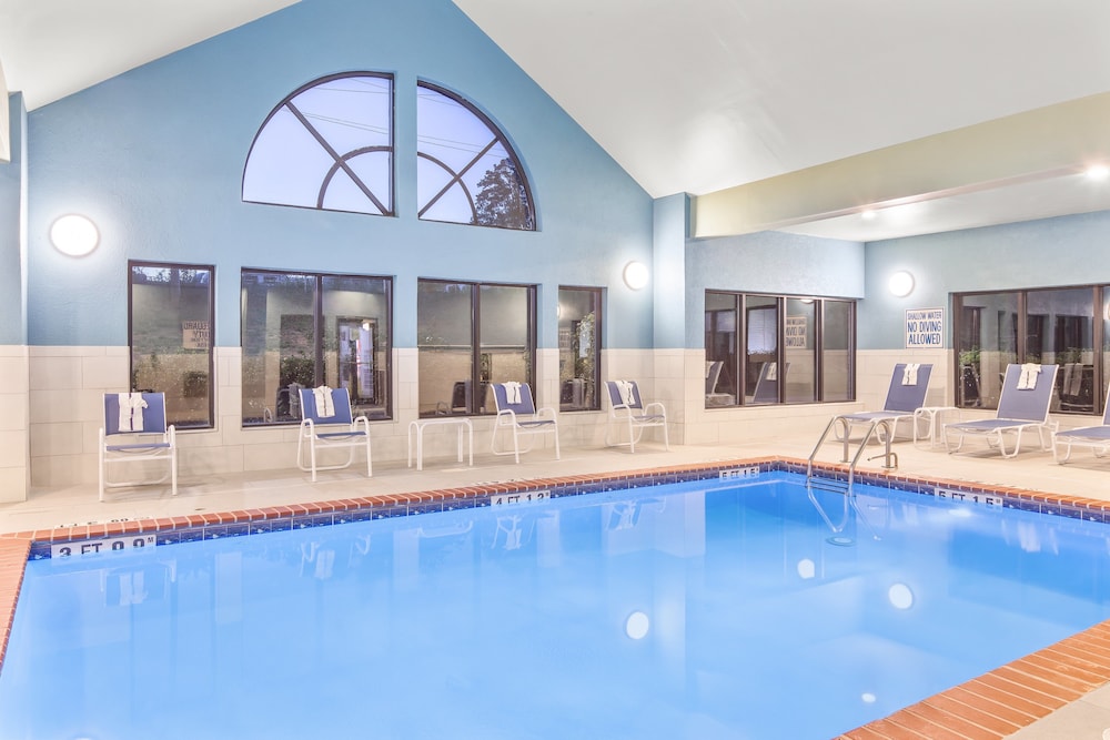 Holiday Inn Express Hotel Suites Greenville Spartanburg Duncan 3/66