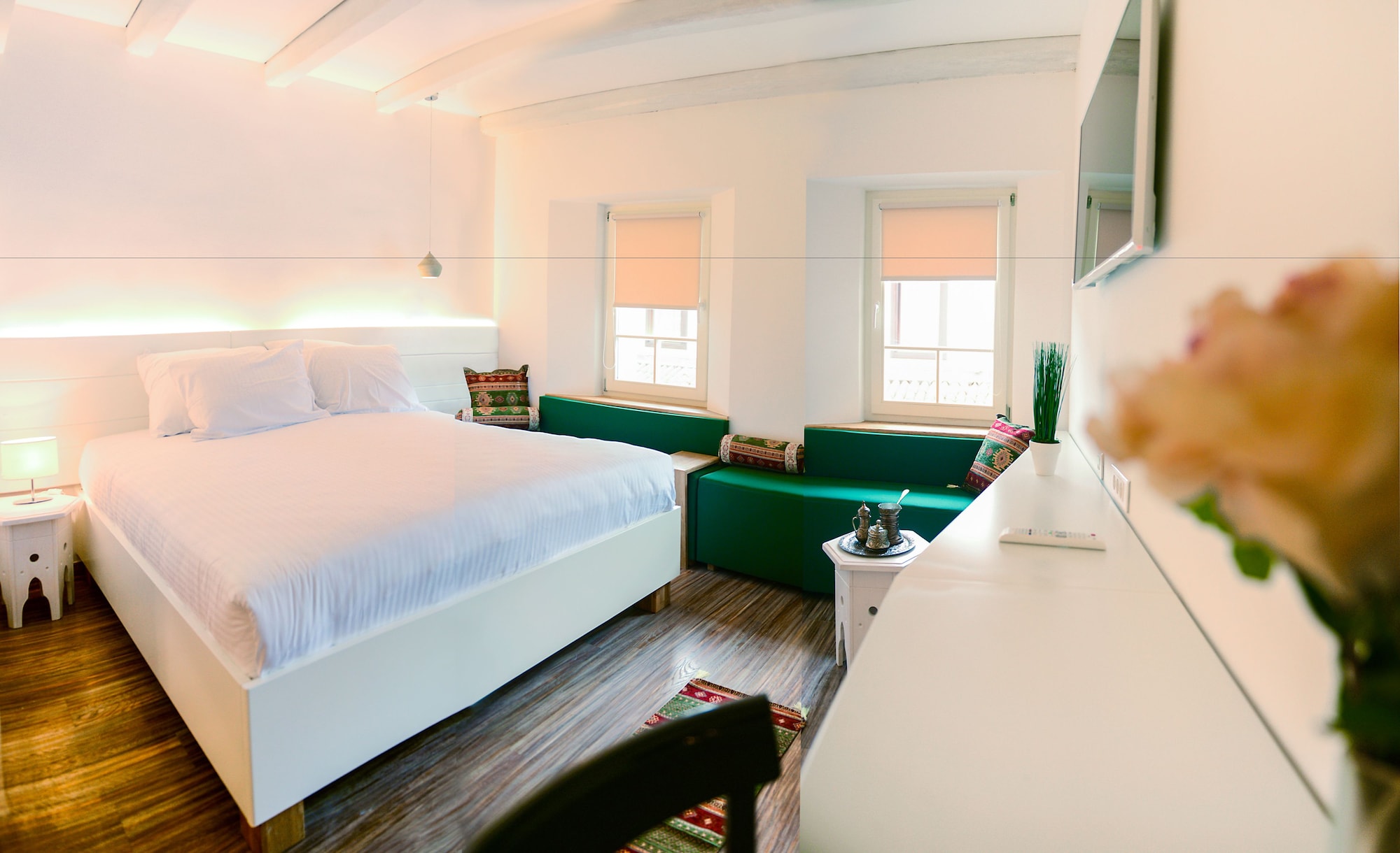 SUPERIOR, DOUBLE BED