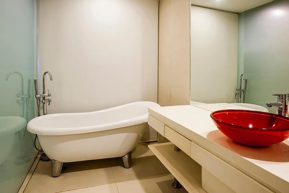 Designer, Suite, Double Bed، The Toy Hotel 7/10