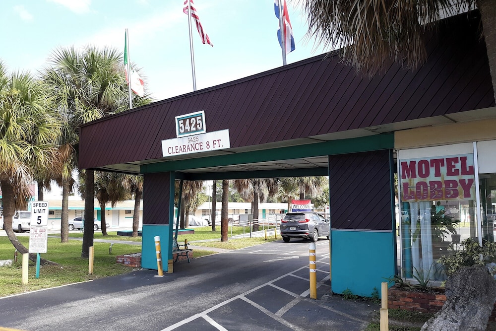 Arrow Motel by OYO Near Downtown 38/49