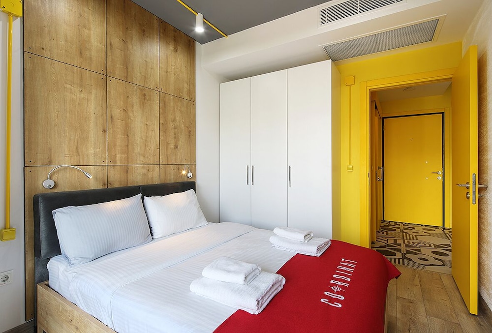 Coordinat Suites 18/65