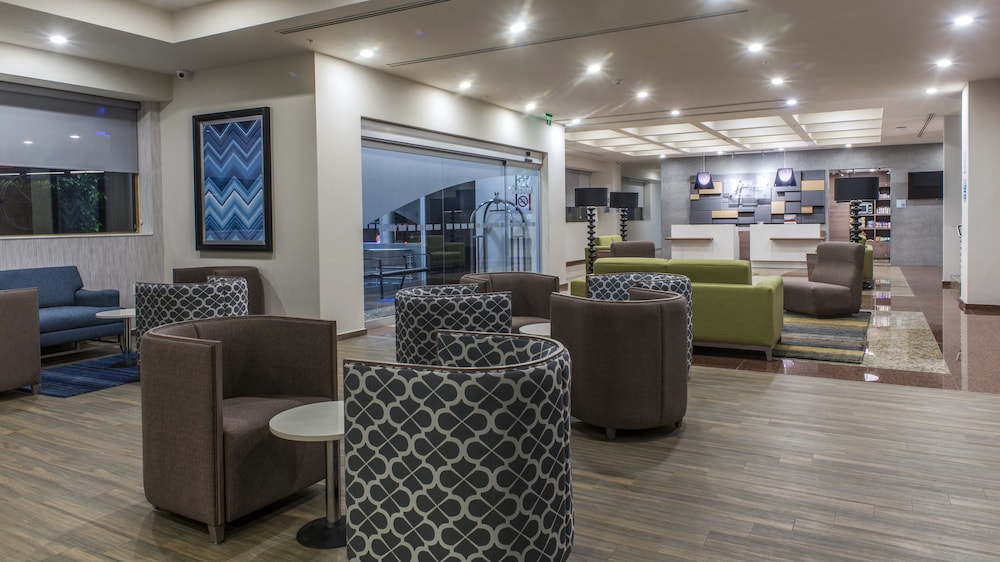 HOLIDAY INN EXPRESS MEXICO - TOREO 6/58
