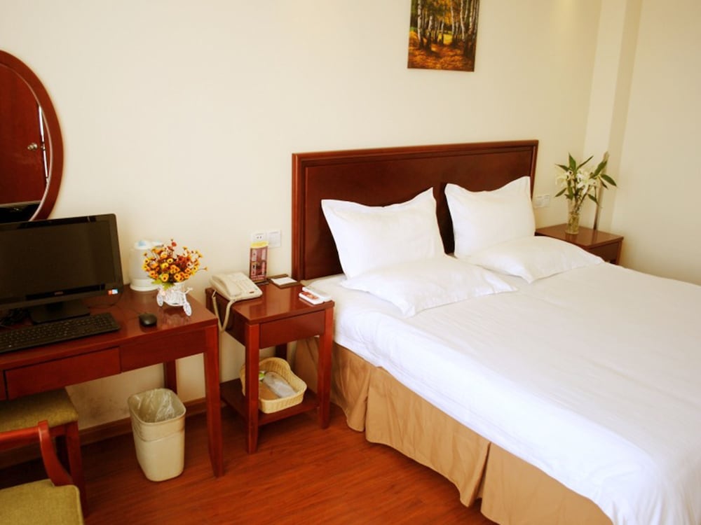 Greentree Inn Taizhou Xinghua Anfeng Runan Garden Express Hotel 8/38