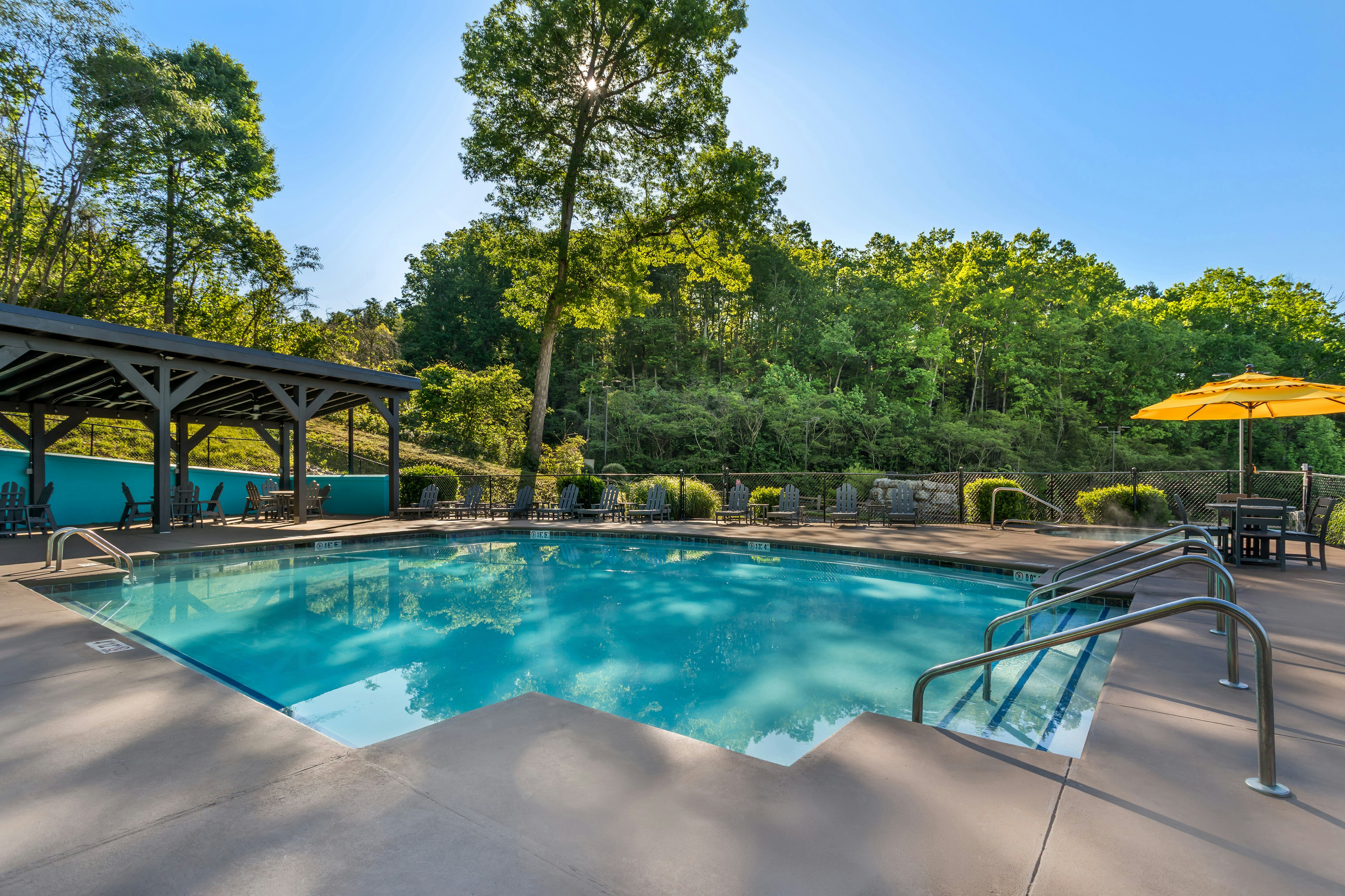 Hilton Vacation Club MountainLoft Gatlinburg 40/42