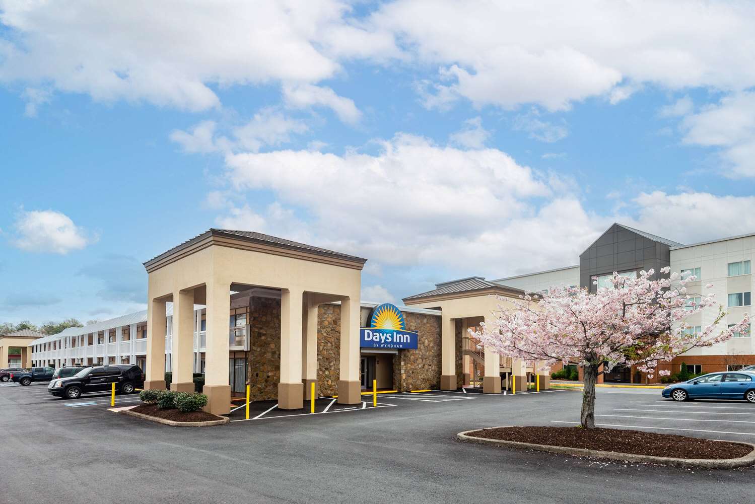 Days Inn By Wyndham Charlottesville/University Area 41/43