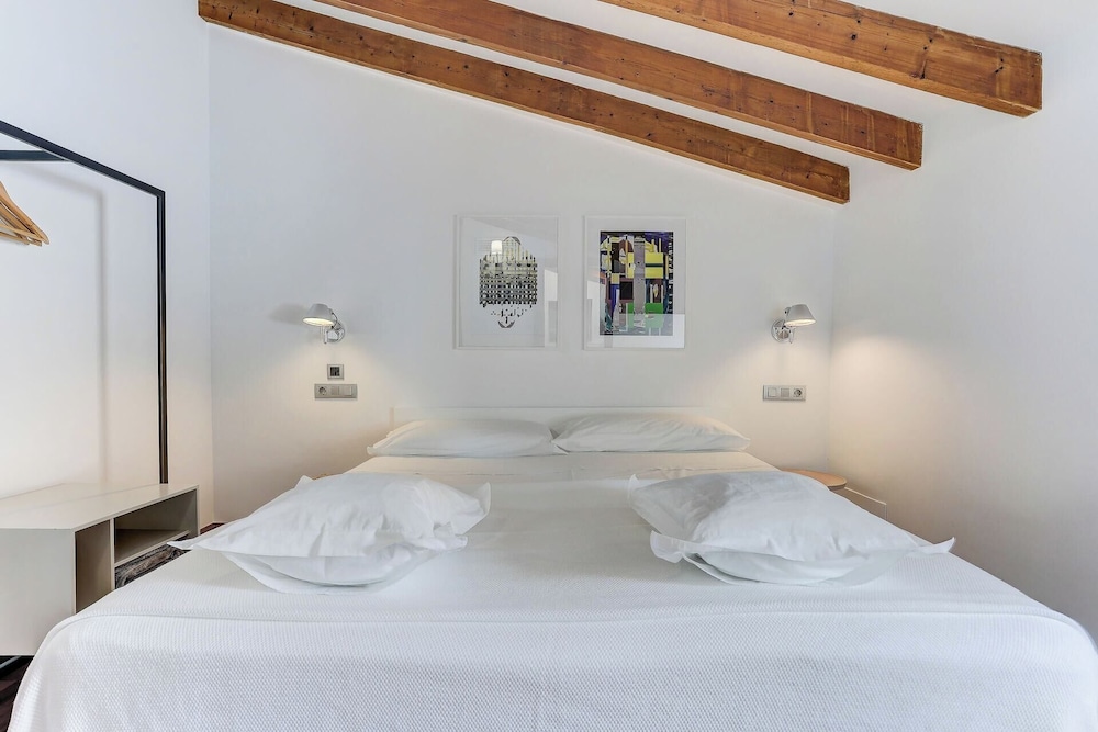 Basic, Queen and Twin Beds